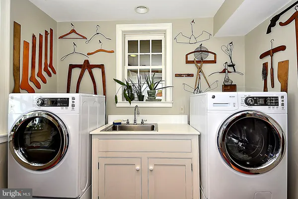 $2,950,000 | 10373 Locust Point Road, Princess Anne, MD 21853