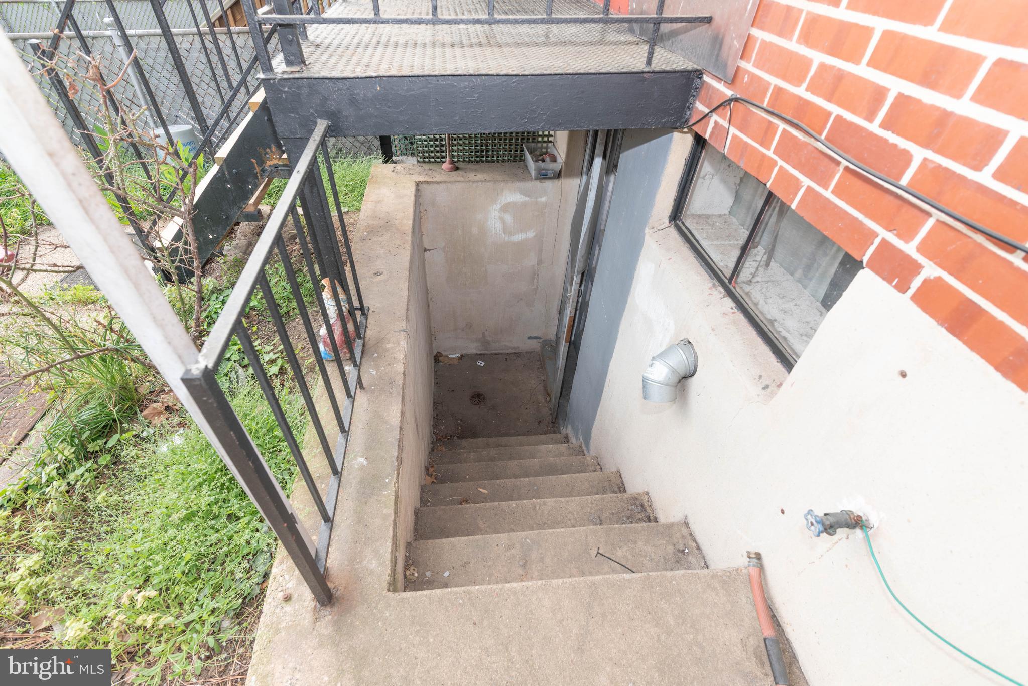 1249 Haverhill Road Baltimore, MD 21229 - Photo 38 of 46 Gallery Image 38