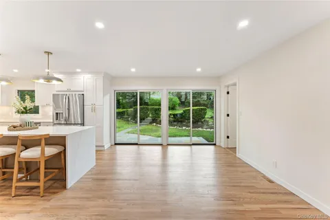 $1,395,000 | 153 Waverly Road, Scarsdale, NY 10583
