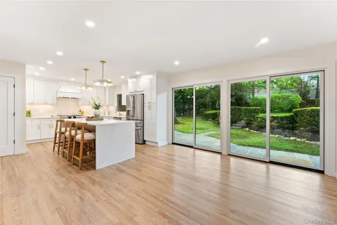 $1,395,000 | 153 Waverly Road, Scarsdale, NY 10583