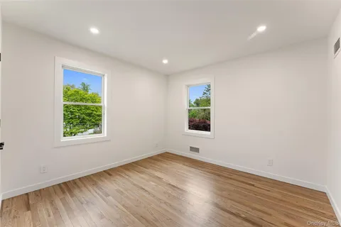 $1,395,000 | 153 Waverly Road, Scarsdale, NY 10583