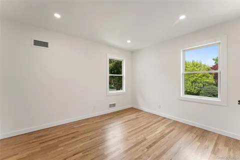 $1,395,000 | 153 Waverly Road, Scarsdale, NY 10583