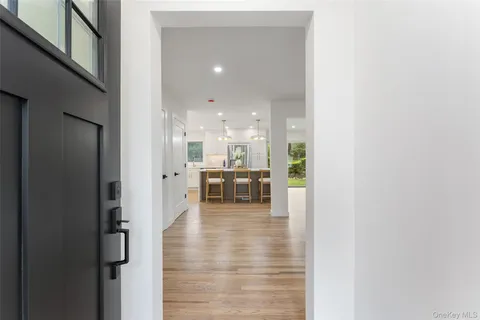 $1,395,000 | 153 Waverly Road, Scarsdale, NY 10583