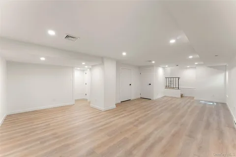 $1,395,000 | 153 Waverly Road, Scarsdale, NY 10583