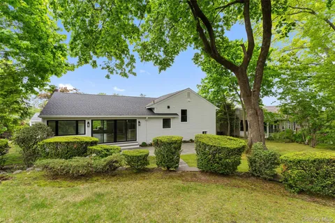 $1,395,000 | 153 Waverly Road, Scarsdale, NY 10583