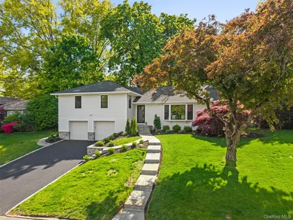 $1,395,000 | 153 Waverly Road, Scarsdale, NY 10583