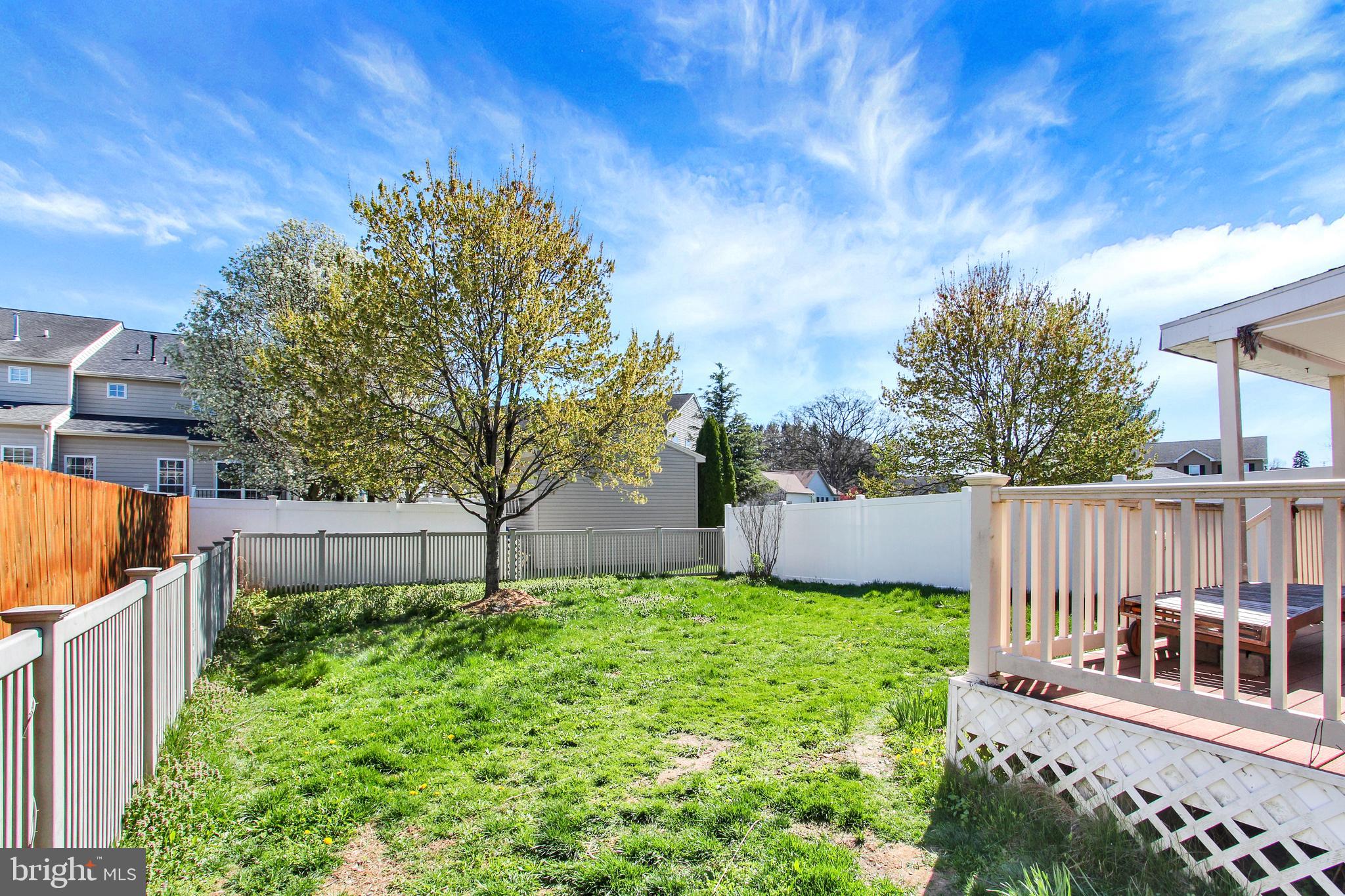 320 Maple Drive Hanover, PA 17331 - Photo 20 of 23 a garden with wooden fence