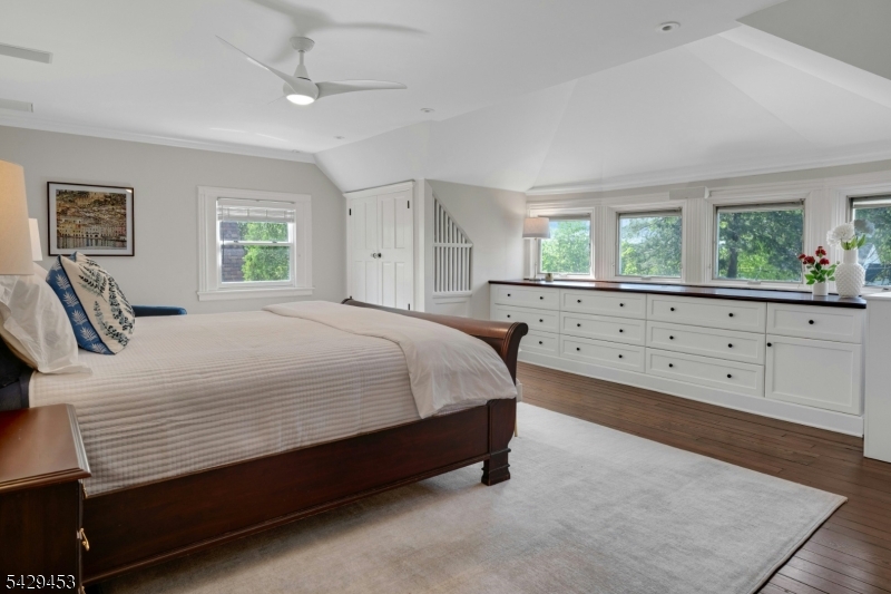 27 Bedford Road Summit, NJ 07901 - Photo 24 of 49