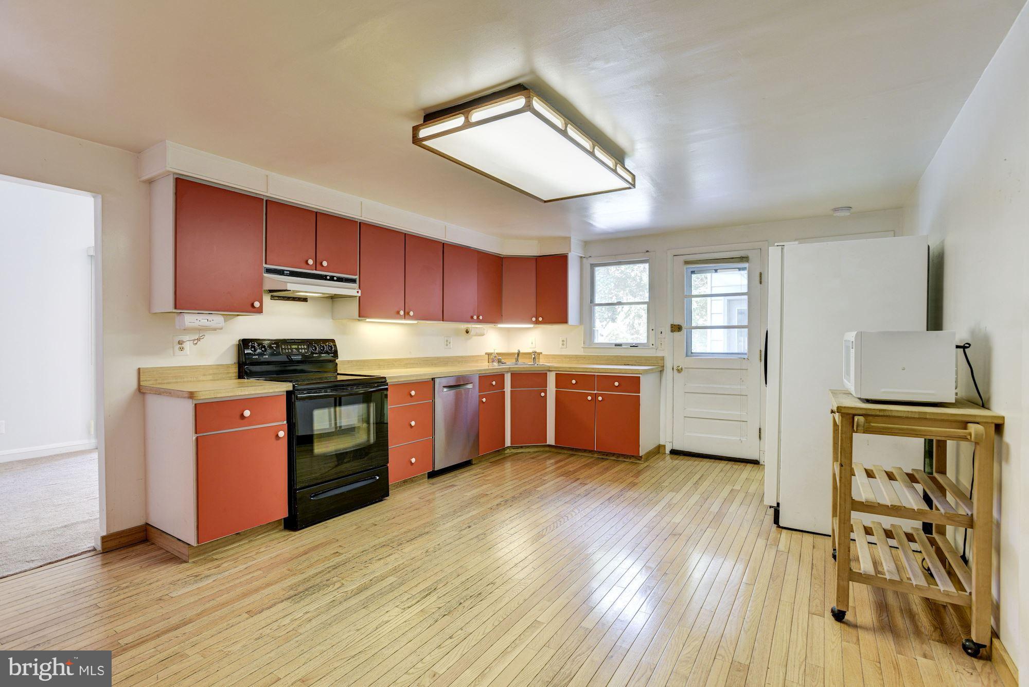508 Upland Road Baltimore, MD 21208 - Photo 11 of 32 Eat-In Kitchen