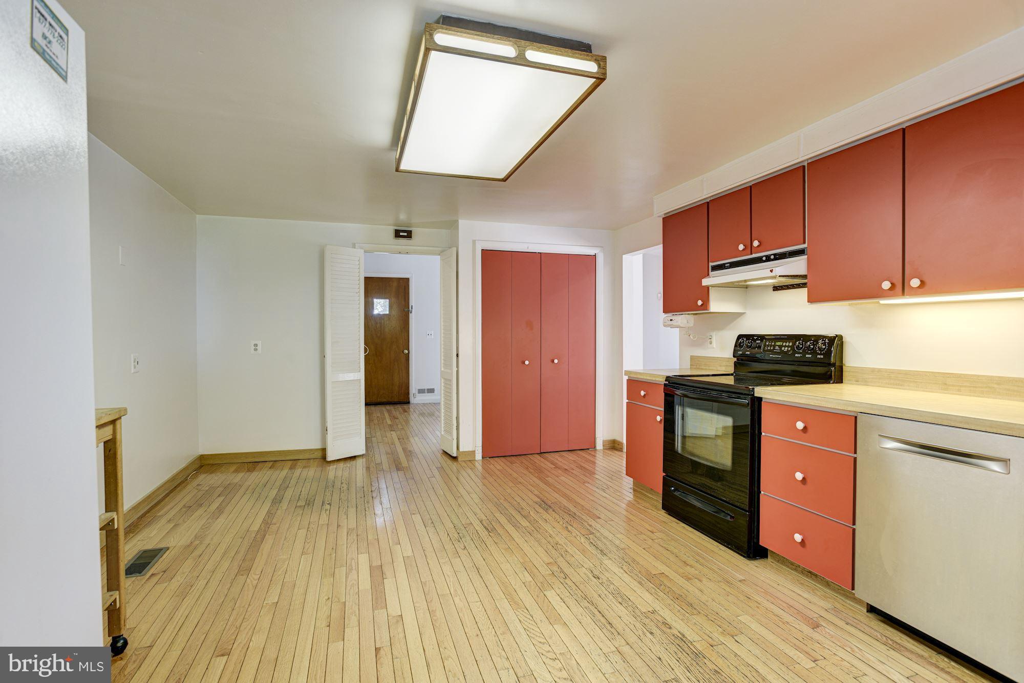 508 Upland Road Baltimore, MD 21208 - Photo 13 of 32 Eat-In Kitchen