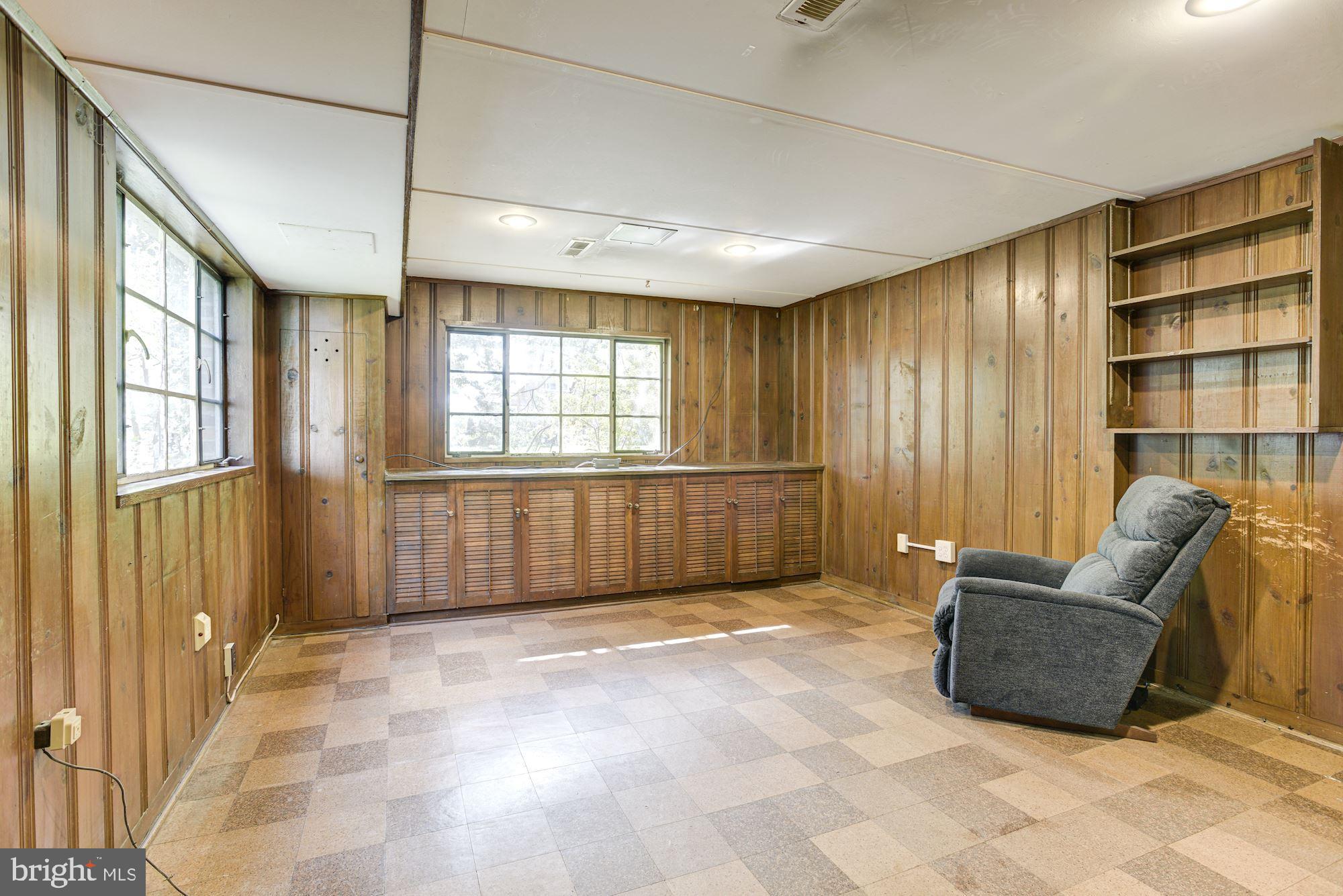 508 Upland Road Baltimore, MD 21208 - Photo 21 of 32 Family Room