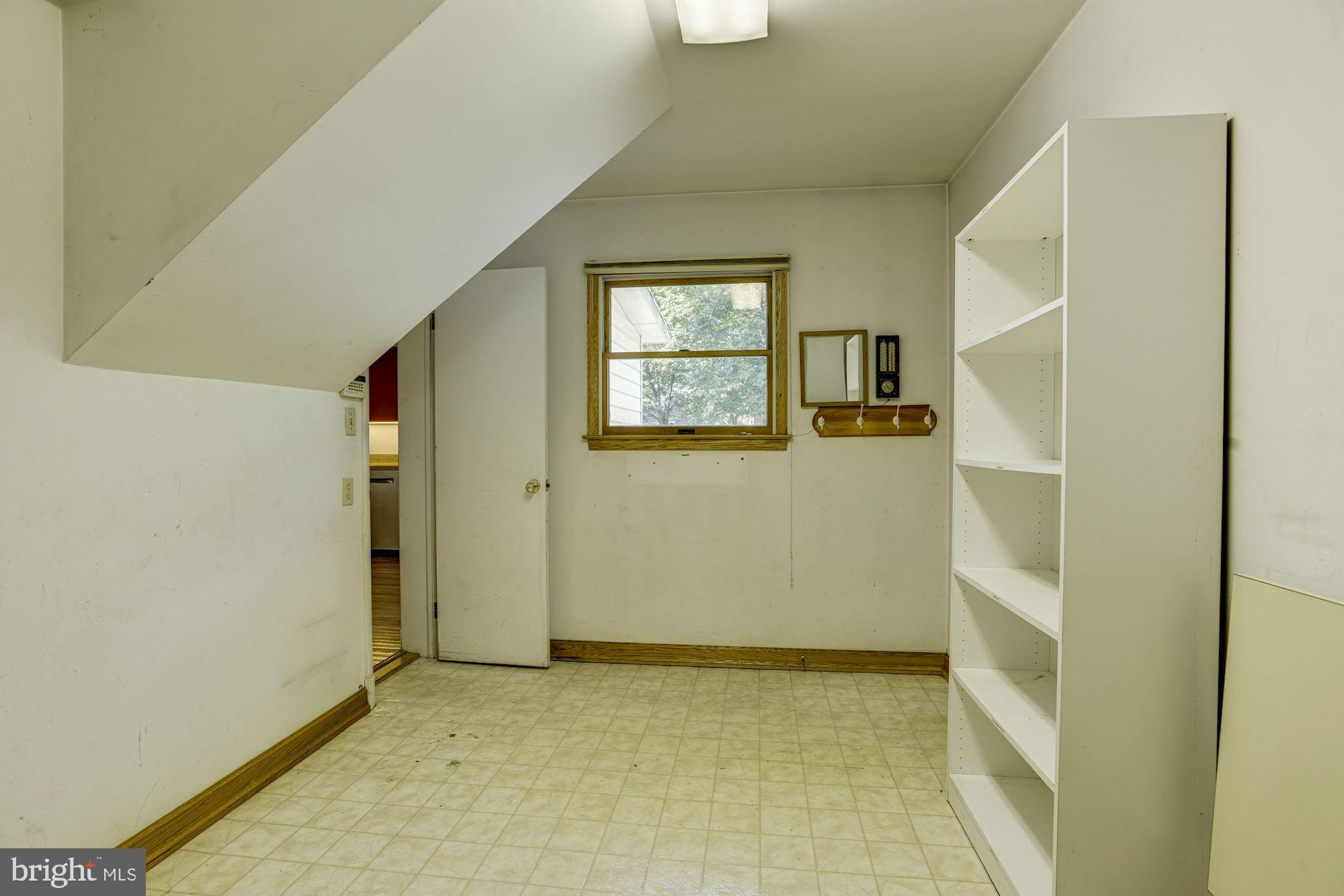 508 Upland Road Baltimore, MD 21208 - Photo 25 of 32 Laundry Room