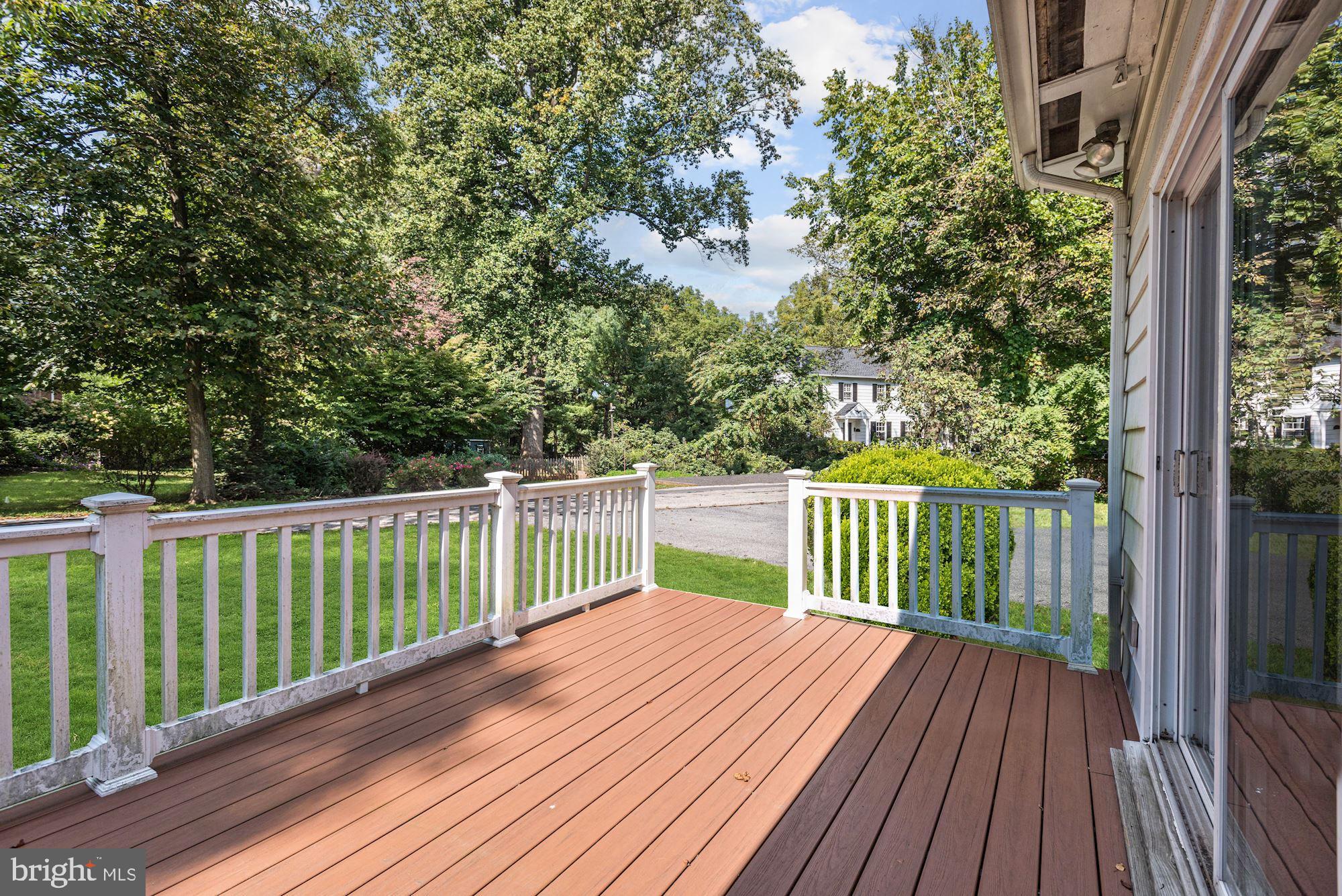 508 Upland Road Baltimore, MD 21208 - Photo 26 of 32 Deck
