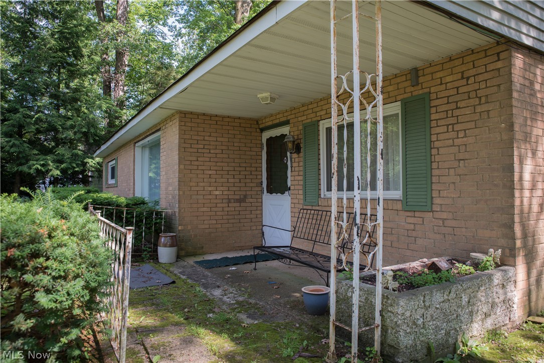 12985 Huffman Road Cleveland, OH 44130 - Photo 2 of 35 Gallery Image 2
