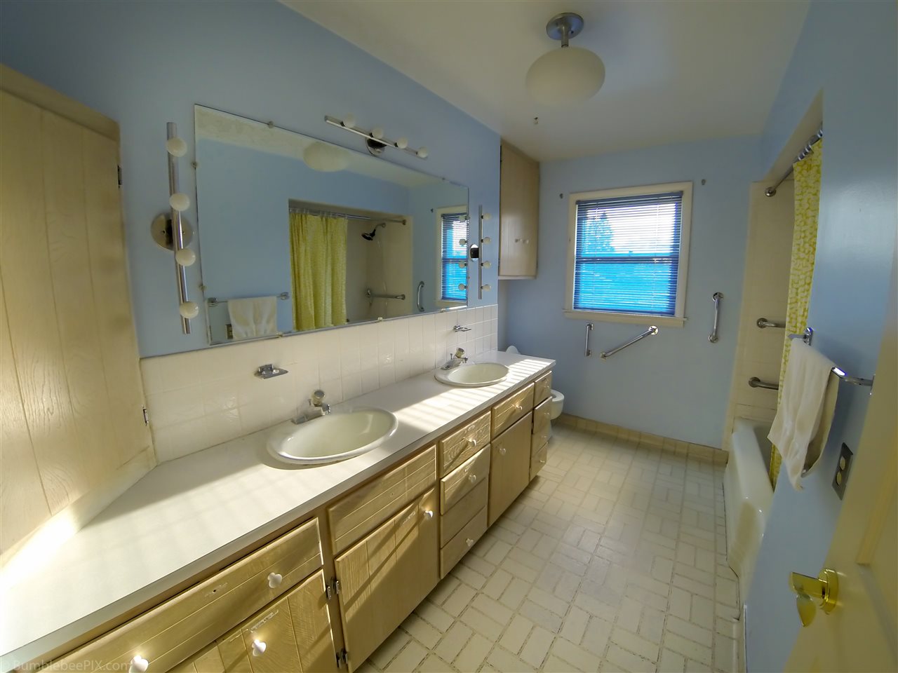 211 North Bowdish Road Spokane Valley, WA 99206 - Photo 7 of 20 Gallery Image 7