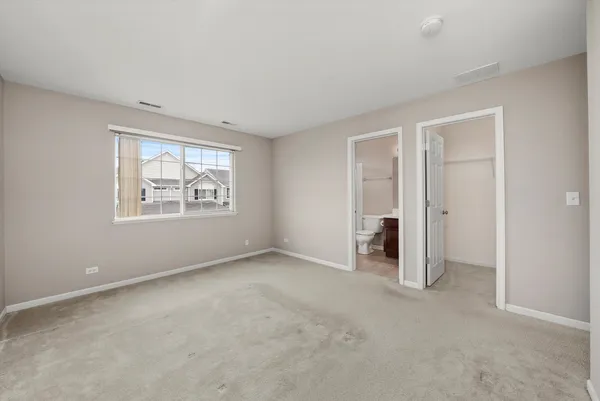 $2,255 | 485 South Jade Lane, Round Lake, IL 60073