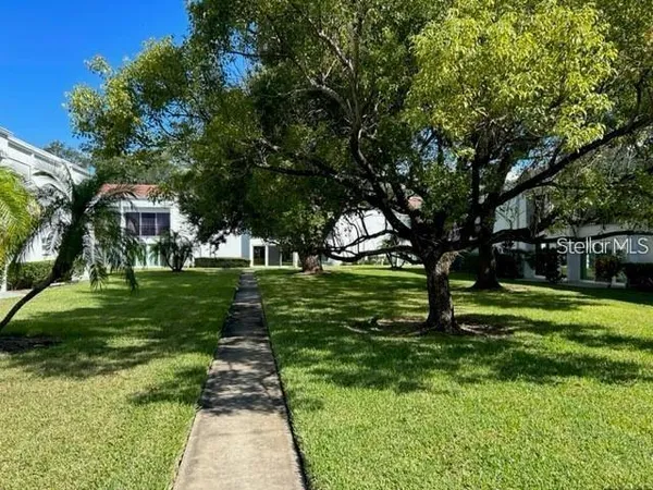 $149,900 | 2060 Marilyn Street, Unit 124, Clearwater, FL 33765