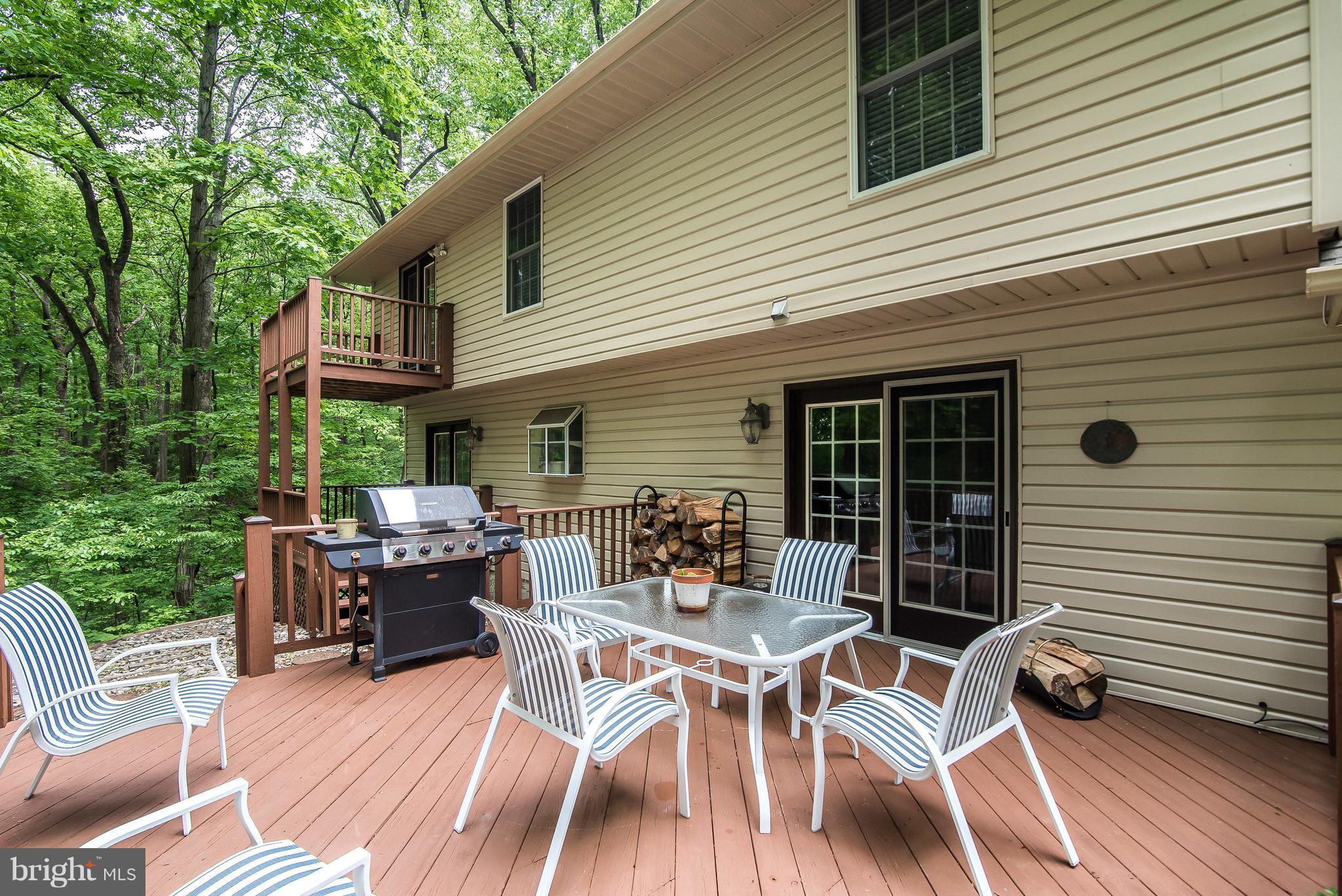 3190 Rolling Road Edgewater, MD 21037 - Photo 26 of 30 Generous Deck ! Perfect for Entertaining!