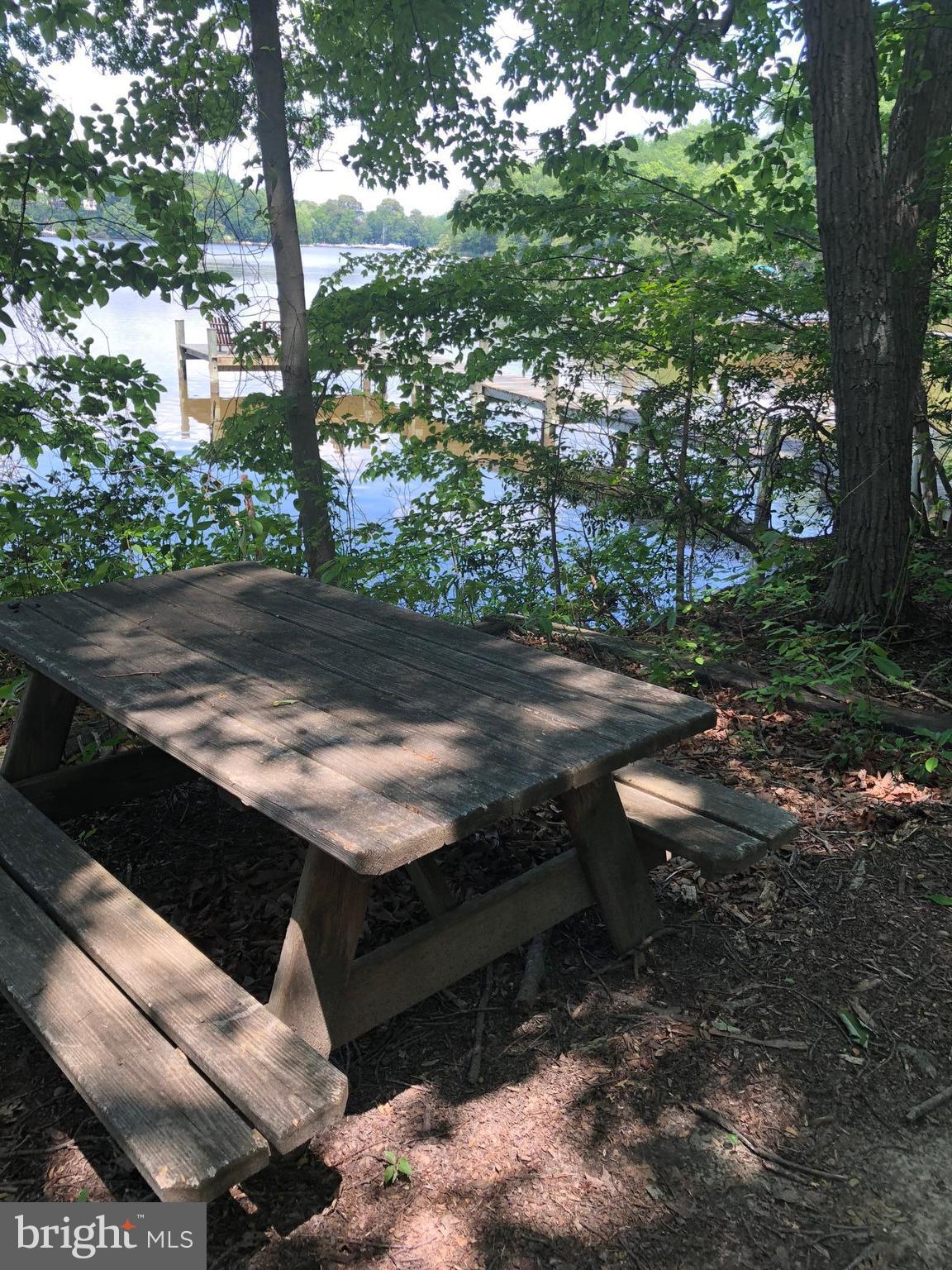 3190 Rolling Road Edgewater, MD 21037 - Photo 30 of 30 Withernsea Community Area includes picnic table