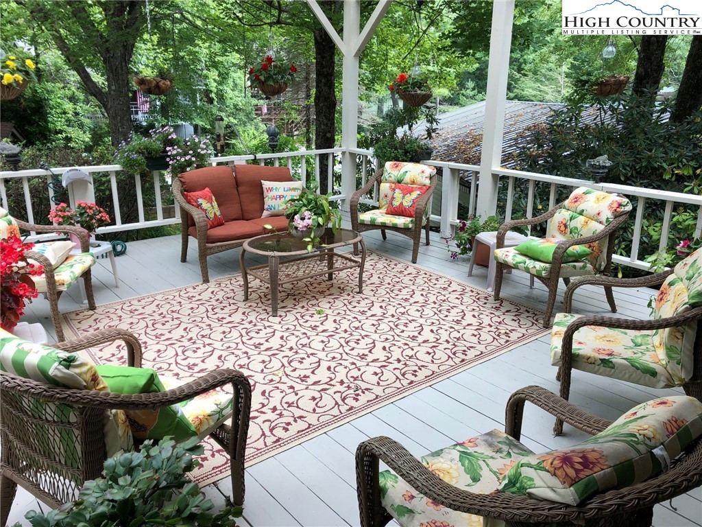 150 Spruce Pine Road Newland, NC 28657 - Photo 2 of 20 Gallery Image 2