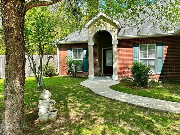 $210,000 | 40128B Emerald Drive, Unit B, Ponchatoula, LA 70454