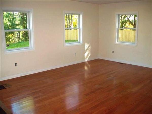 24 South Martin Road Amesbury, MA 01913 - Photo 7 of 8 an empty room with windows