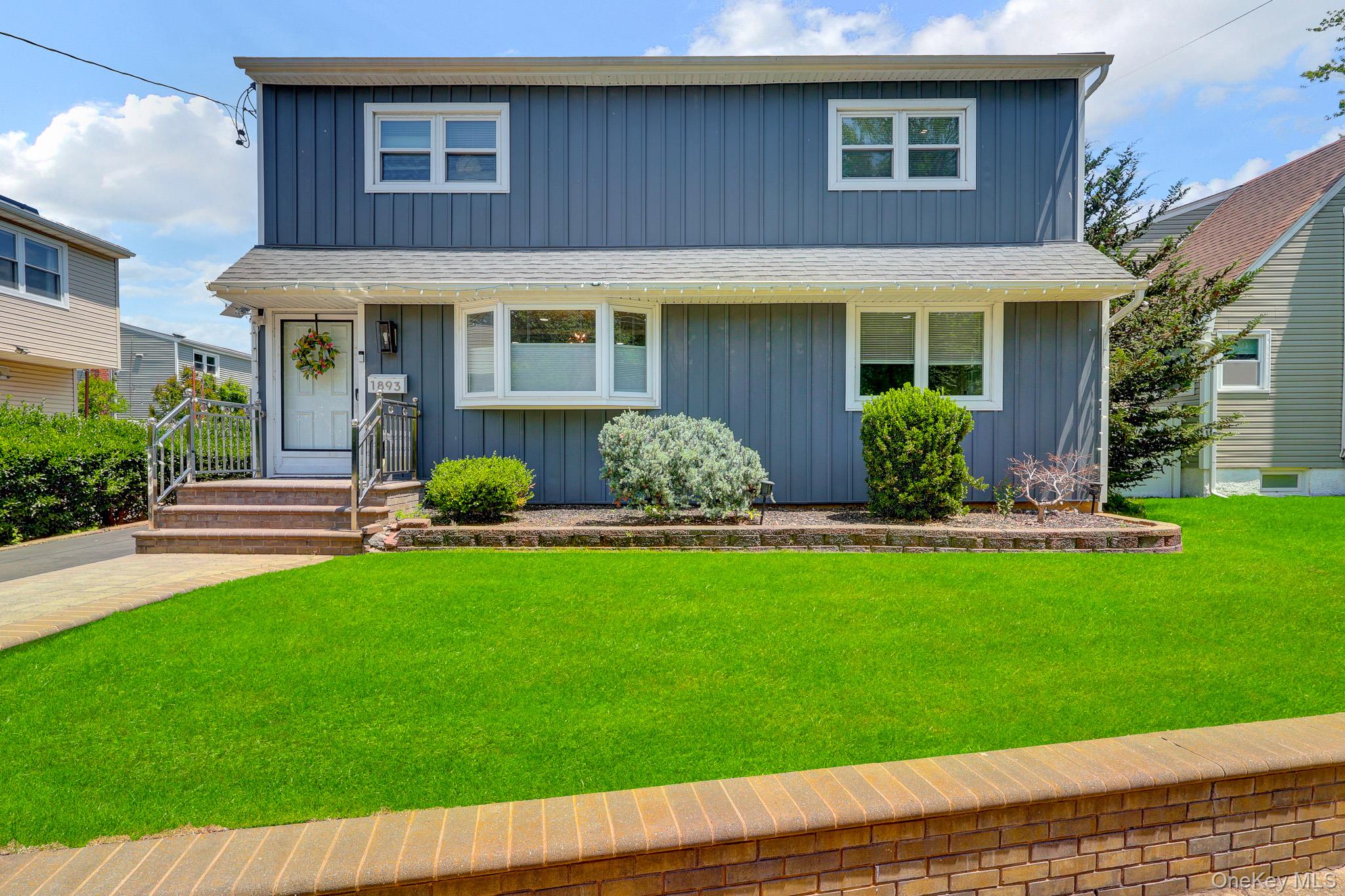1893 Meadowbrook Road Merrick, NY 11566 - Photo 1 of 37