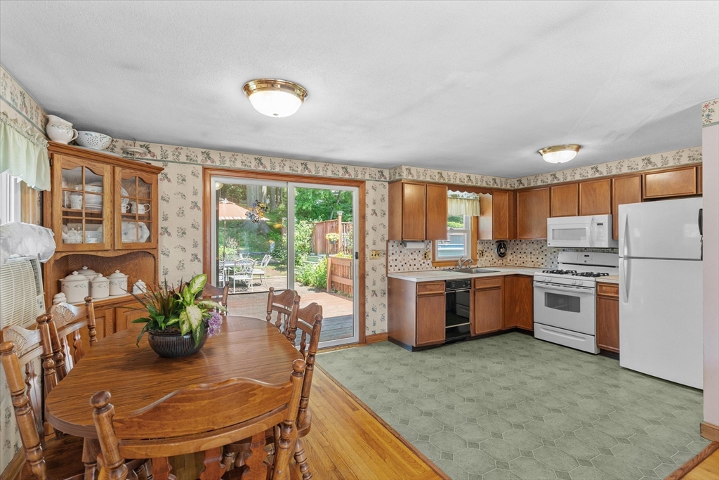 78 Brookside Road Lynn, MA 01902 - Photo 14 of 42 Gallery Image 14
