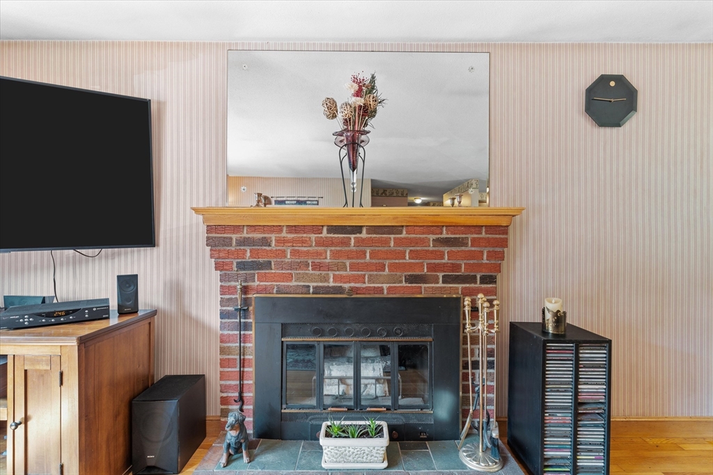 78 Brookside Road Lynn, MA 01902 - Photo 6 of 42 Gallery Image 6