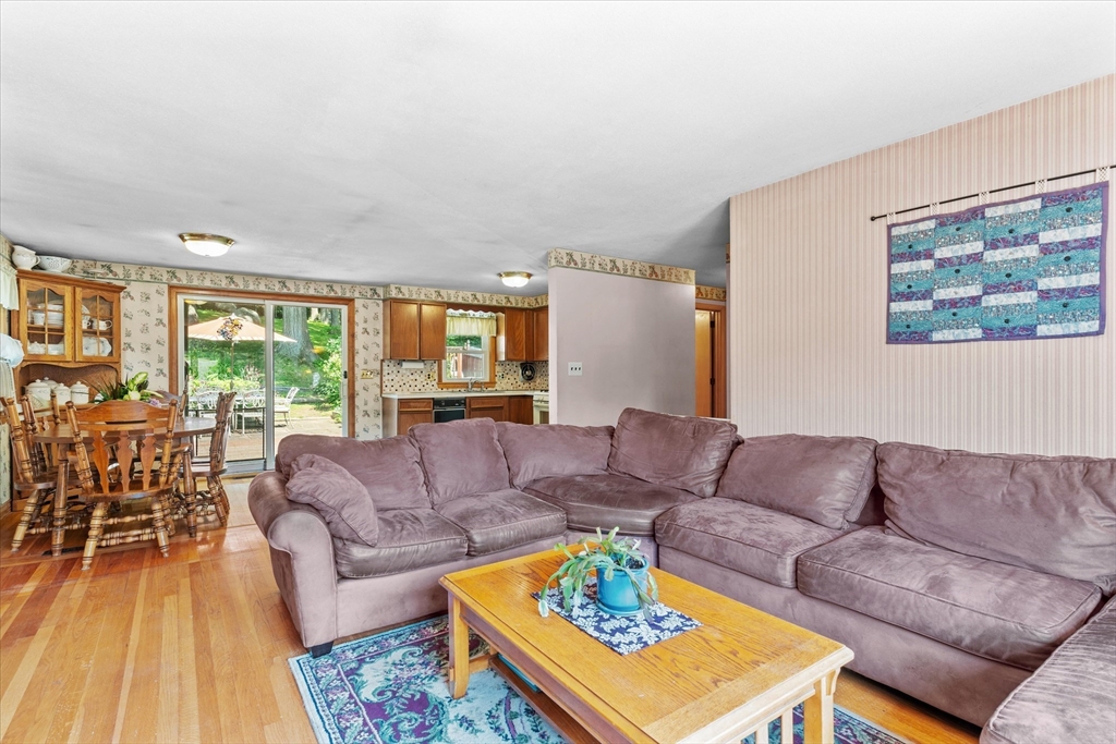 78 Brookside Road Lynn, MA 01902 - Photo 8 of 42 Gallery Image 8