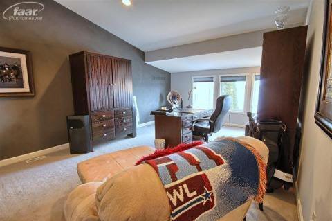 2259 North Long Lake Road Fenton, MI 48430 - Photo 17 of 34 20351126-16.JPG