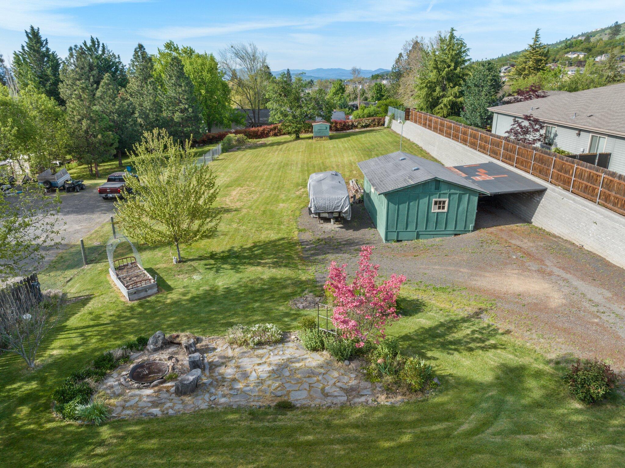 3459 Lone Pine Road Medford, OR 97504 - Photo 27 of 29 10-web-or-mls-DJI_0988