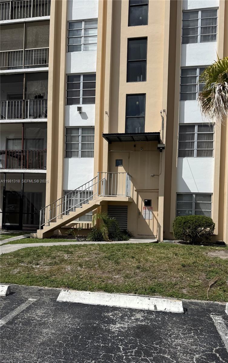 4174 Inverrary Drive, Unit 402 Lauderhill, FL 33319 - Photo 21 of 28