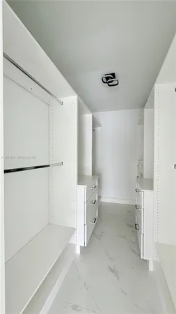 $2,000 | 4174 Inverrary Drive, Unit 402, Lauderhill, FL 33319