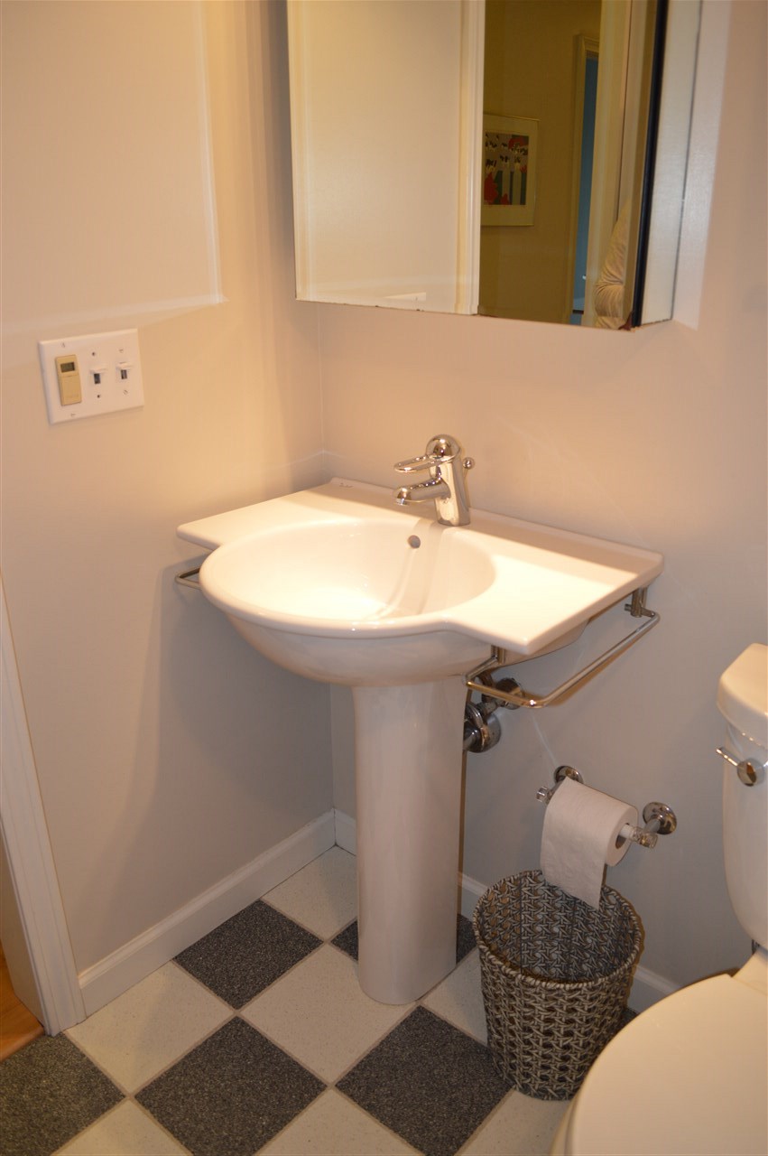 1408 Ferry Road Charlotte, VT 05445 - Photo 27 of 40 Gallery Image 27
