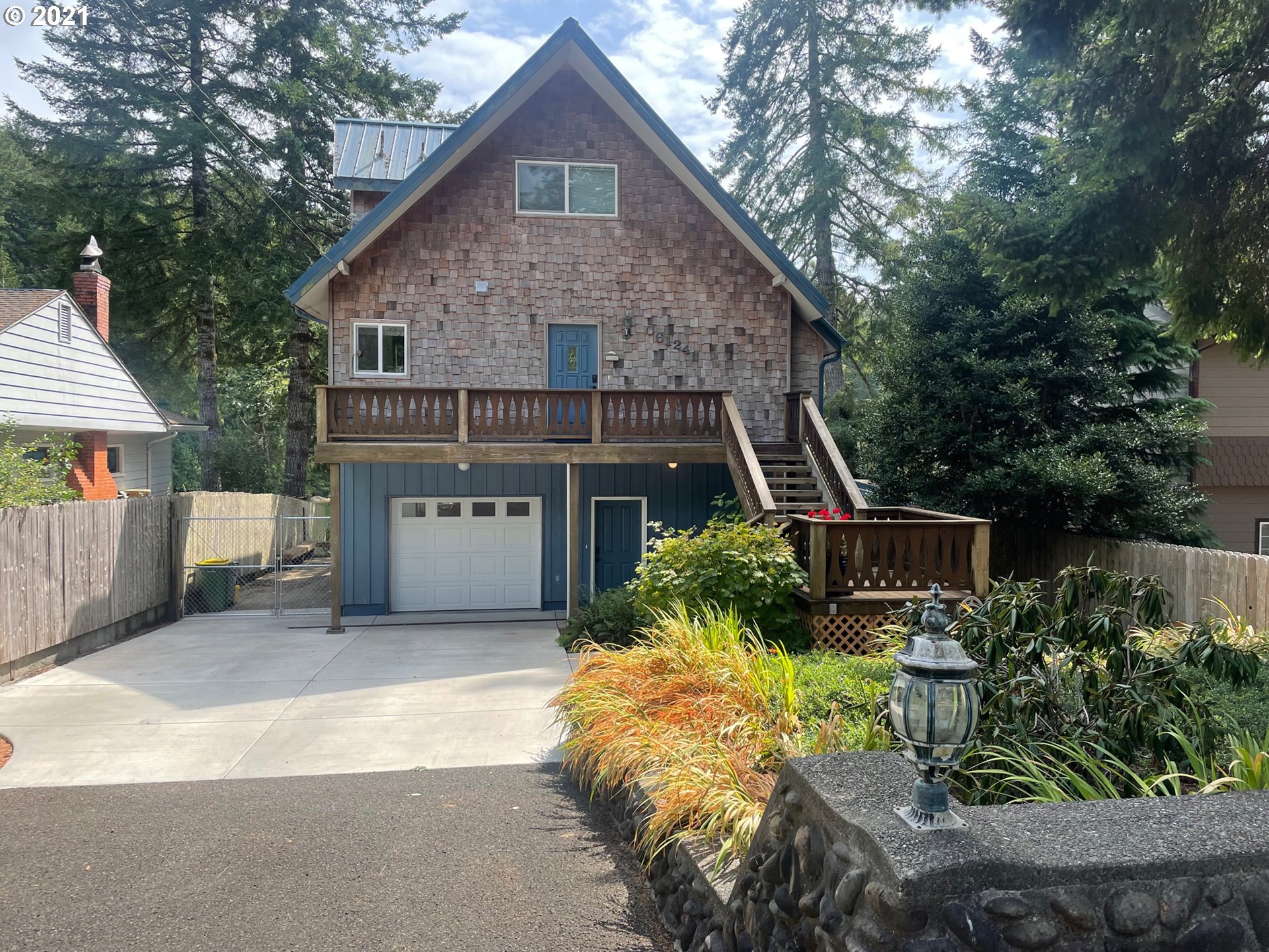 6124 Pine Street Florence, OR 97439 - Photo 1 of 28 Gallery Image 1