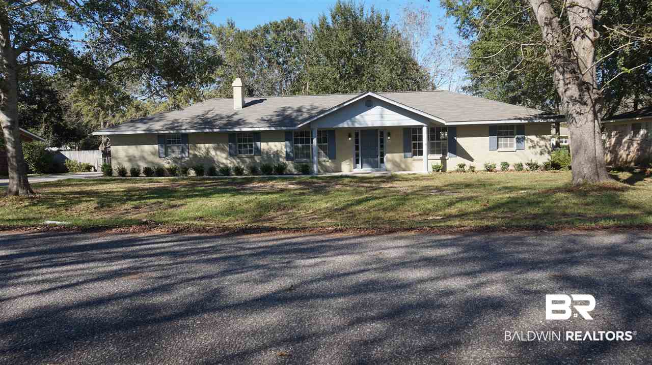 621 East Verbena Avenue Foley, AL 36535 - Photo 3 of 26