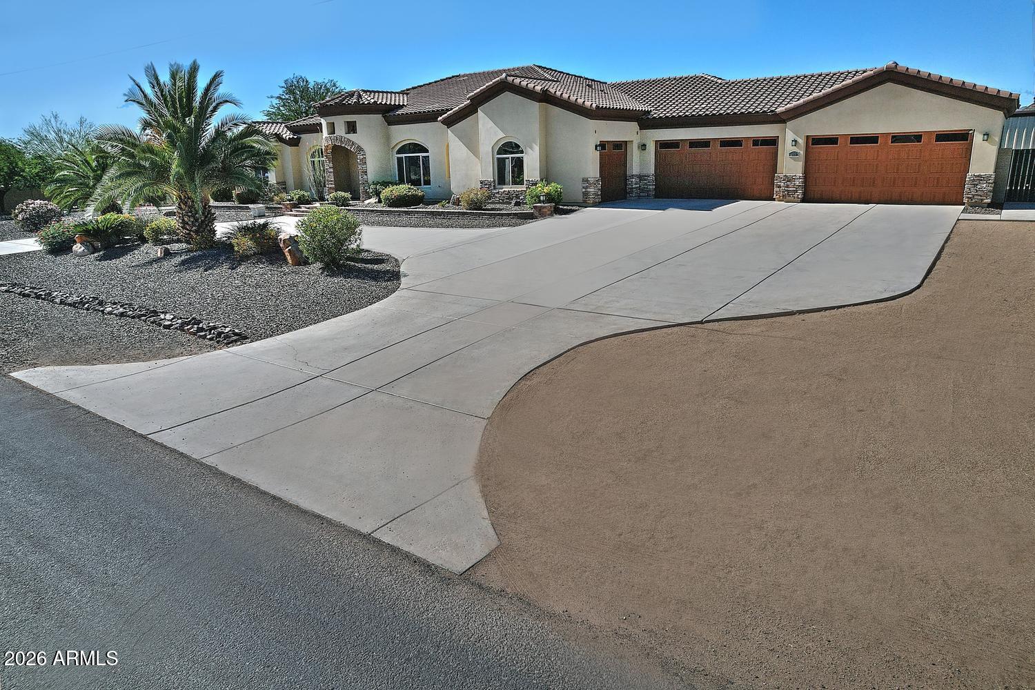 1614 West Maddock Road Phoenix, AZ 85086 - Photo 14 of 88 041-084-Large Circular-1500x1000