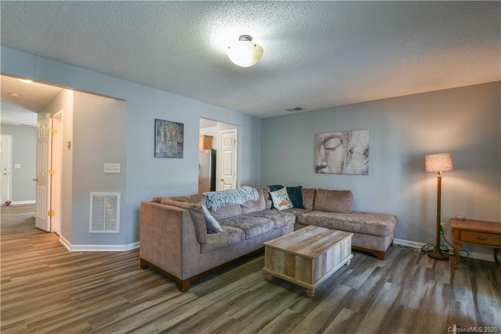 3260 Barons Court Road Charlotte, NC 28213 - Photo 11 of 21