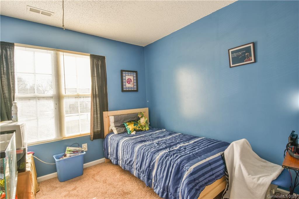 3260 Barons Court Road Charlotte, NC 28213 - Photo 15 of 21