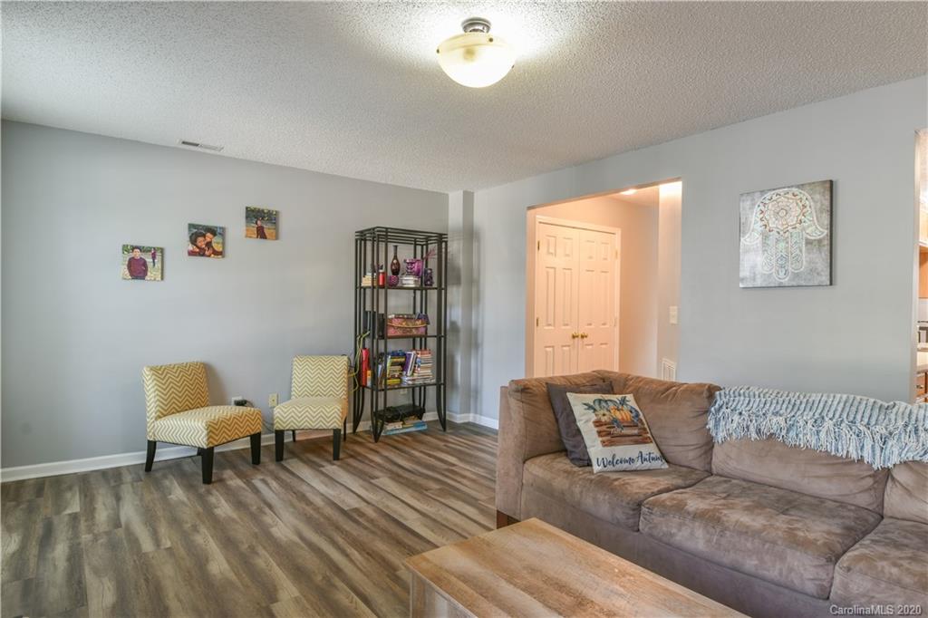 3260 Barons Court Road Charlotte, NC 28213 - Photo 10 of 21