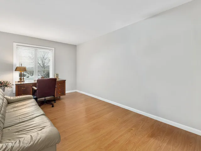 $219,900 | 4129 Saratoga Avenue, Unit 106, Downers Grove, IL 60515