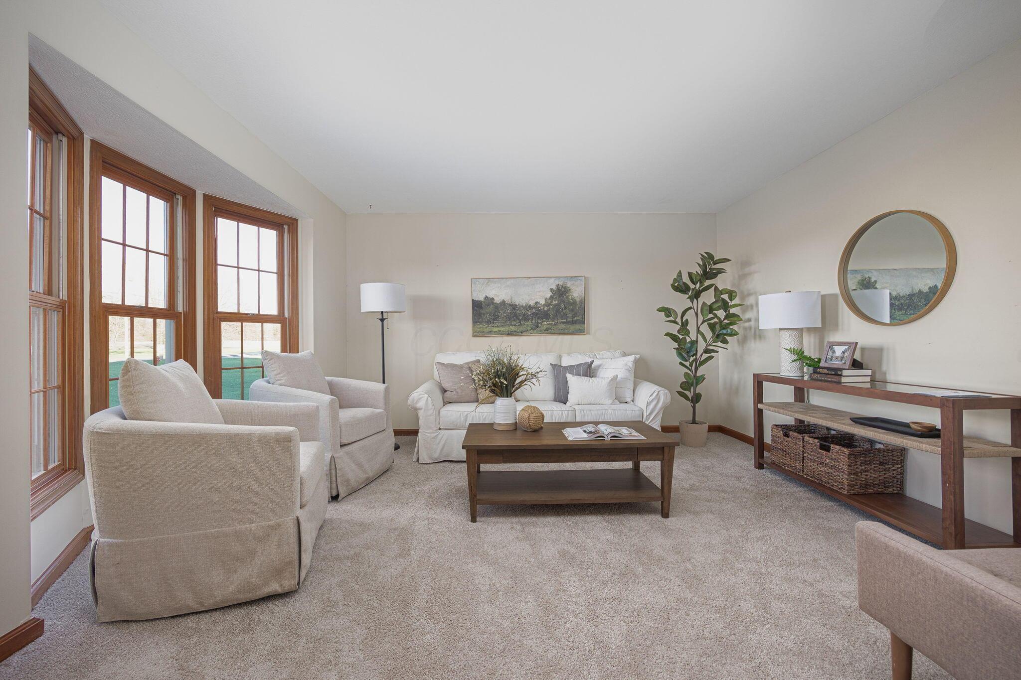 13521 Palmer Road Southwest Etna, OH 43068 - Photo 7 of 50 Living Room