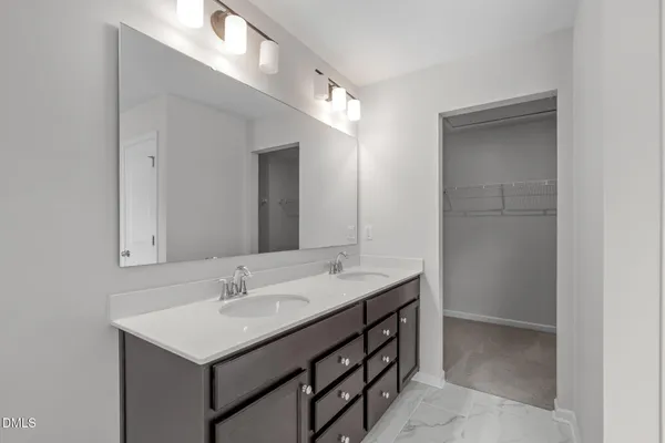 $525,000 | 9 East Dentaires Way, Willow Spring, NC 27592