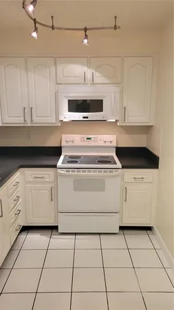 $1,750 | 4607 West Fig Street, Unit 203, Tampa, FL 33609