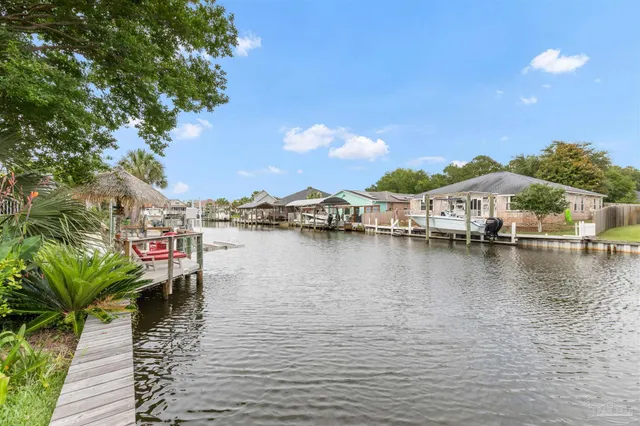 $699,993 | 1654 Lahaina Court, Gulf Breeze, FL 32563