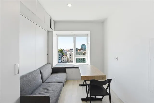 $1,830 | 190 Academy Street, Unit 312, Jersey City, NJ 07306