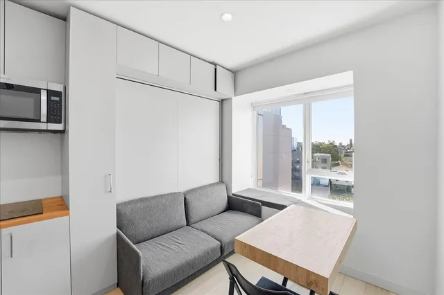 $1,830 | 190 Academy Street, Unit 312, Jersey City, NJ 07306