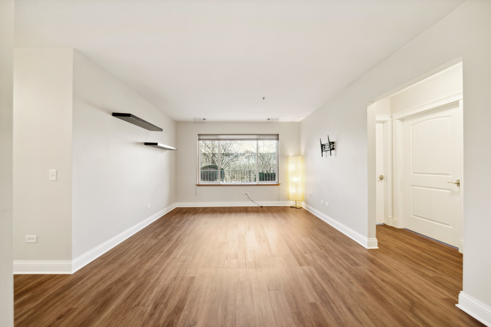 941 North Swift Road, Unit 104 Addison, IL 60101 - Photo 12 of 43 Gallery Image 12