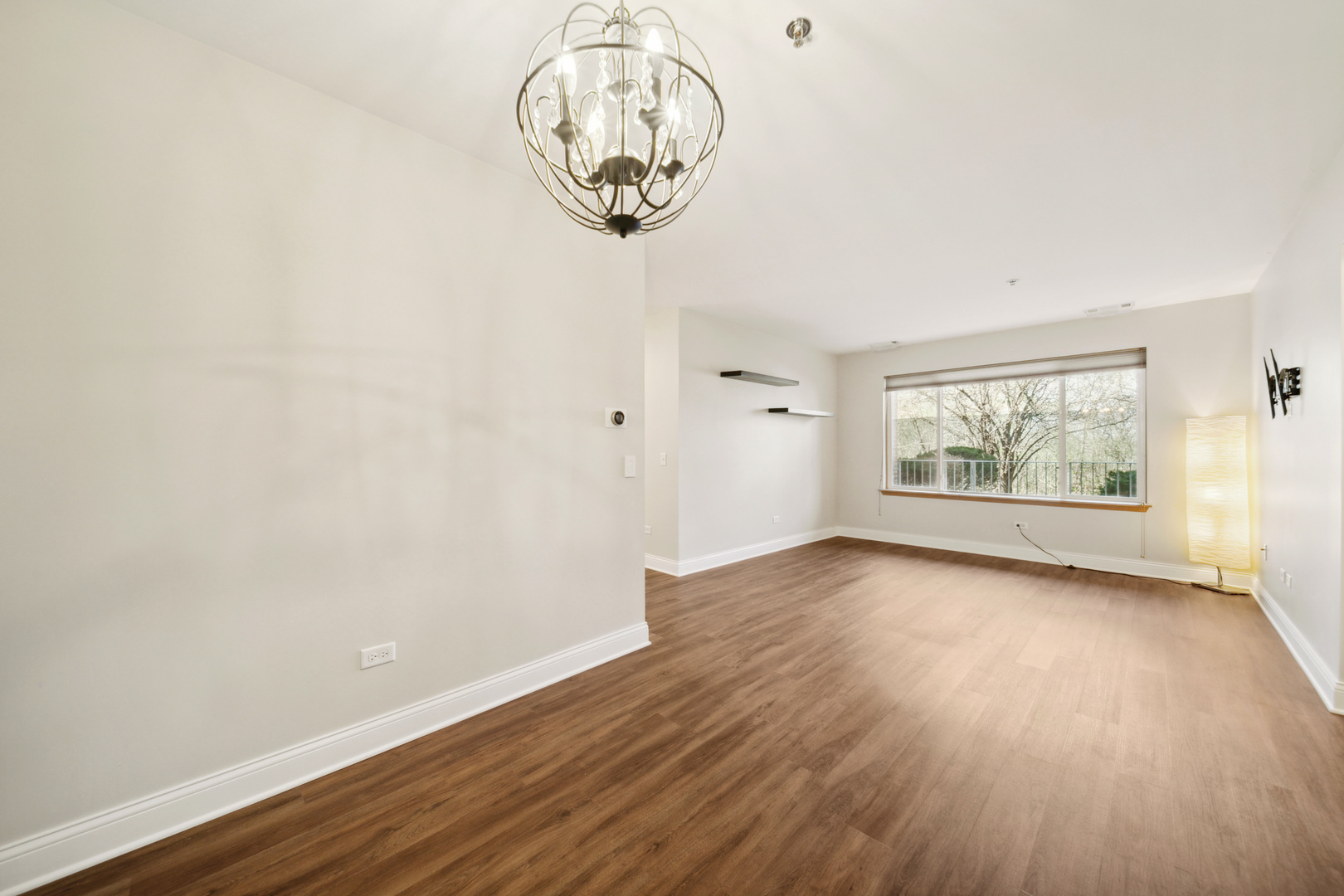 941 North Swift Road, Unit 104 Addison, IL 60101 - Photo 13 of 43 Gallery Image 13